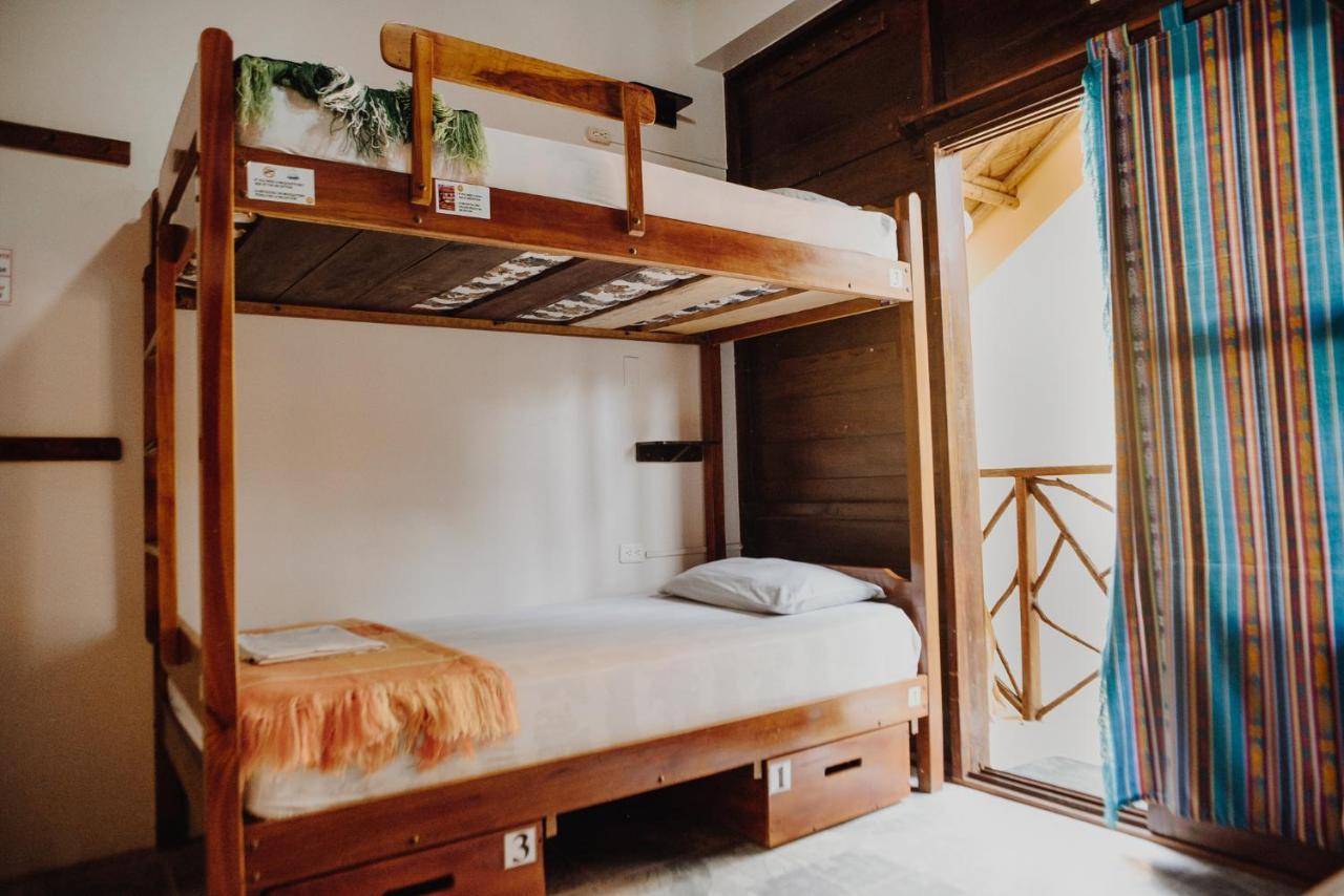 Esperanto Bed & Breakfast Surf Hostel Montanita Exterior photo