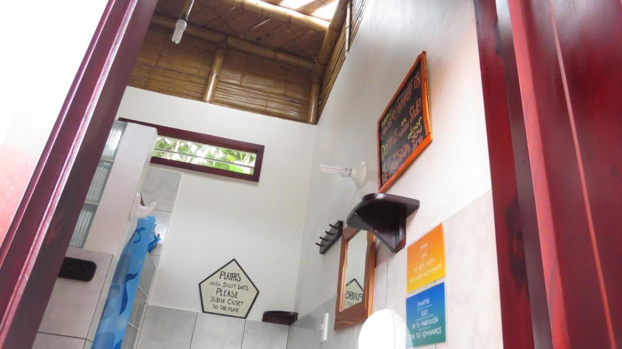 Esperanto Bed & Breakfast Surf Hostel Montanita Exterior photo